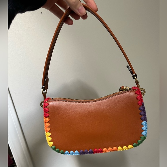 Coach Swinger 20 with Rainbow Crochet (LIMITED EDITION) - Picture 3 of 8
